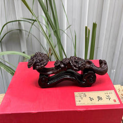 Agarwood "Ruyi Lingzhi" Sculpture