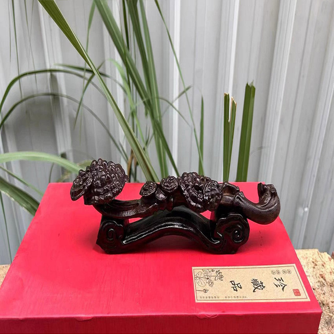 Agarwood "Ruyi Lingzhi" Sculpture