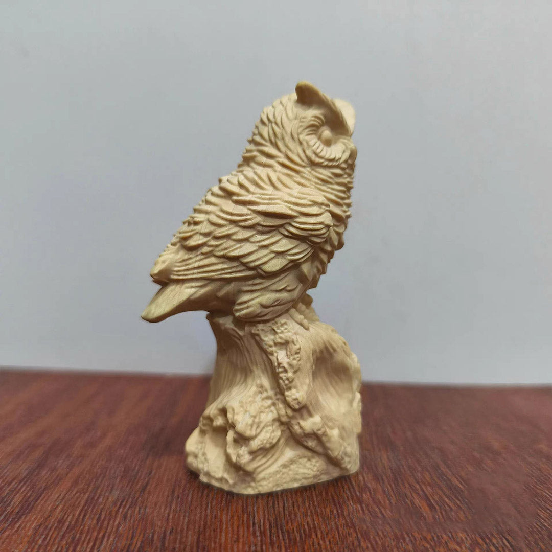 Boxwood Owl Sculpture
